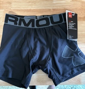 Under Armour Youth Small Compression Shorts New With Tags - Picture 1 of 4