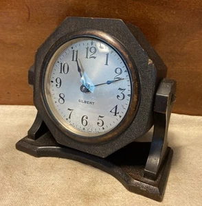 Reloj de escritorio giratorio vintage Gilbert con caja de madera #4393 - Funciona - Imagen 1 de 12