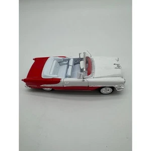 Welly No. 2432 1955 Oldsmobile Super 88 Red & White Die Cast Metal Car - Picture 1 of 3