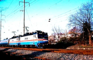 ORIGINAL KODACHROME SLIDE AMTRAK AEM-7 #916 NEWPORT MARCH 1992 - Picture 1 of 1