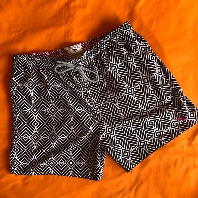 New TED BAKER “Lobster” Mens Rugby Cut -Board Shorts Size 5/ XL Black/White - Image 1 of 4