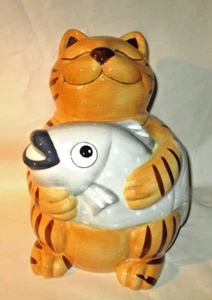 Vintage GKAO Fat Tabby Cat Holding Big Fish Cookie Jar - Picture 1 of 21
