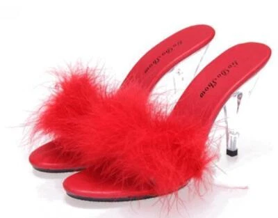 Sandalias de tacón de aguja para mujer con decoración de plumas peludas  Foto 1 de 4