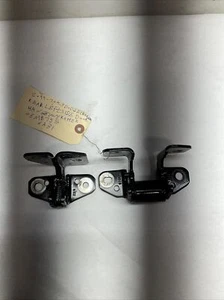 2011-2013 DODGE CHARGER REAR LEFT SIDE DOOR HINGE LOWER UPPER OEM b735 - Picture 1 of 8