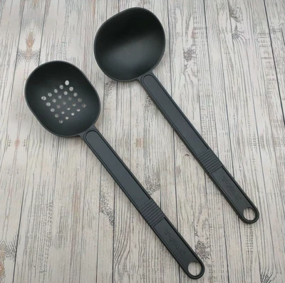 T-Fal Negro Nylon Ranurado Agujeros Cuchara para Servir Skimmer y Cucharón Cucharón Lote Canadá Foto 1 de 4