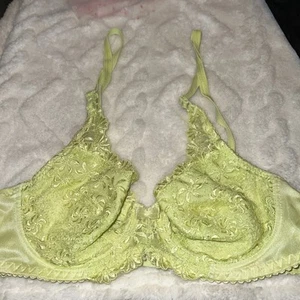 VINTAGE ~ Neon  Green ~ LACE SATIN EMBROIDERED UNDERWIRE BRA 34 C - Picture 1 of 8