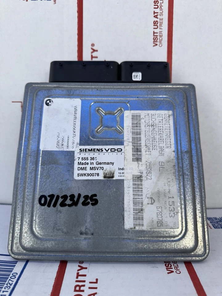 2005-2008 BMW 325i 525i A/T 2.5L N52 Engine Control Unit ECU ECM DME 7555361 OEM - Image 1 of 4