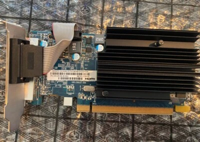 Sapphire Radeon HD 6450 1024MB GDDR3 PCI-E x16 Graphics 11190-02 Card GPU212 - Image 1 of 4