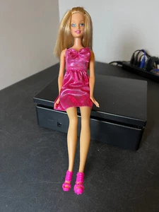 Barbie Fashion Fever Barbie Doll in Pink Dress 2004 - Picture 1 of 3