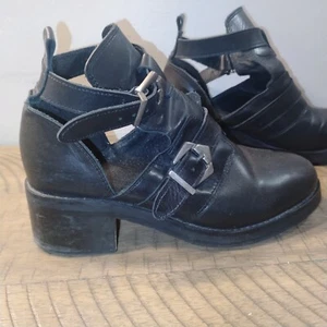 VINTAGE TOPSHOP BLACK HIGH HEEL BIKER BOOTS CUT OUT SANDALS MADE IN PORTUGAL - Picture 1 of 13