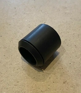 Gummimanschentülle 24 mm tief 32 mm Innendurchmesser für Platte 1mm stark 32mm Bohrung. - Bild 1 von 2