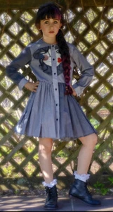 Girls-size 6- Raspberry Plum-Dress-black & white-appliqué-Face-Eyes-Ruffles- - Picture 1 of 3