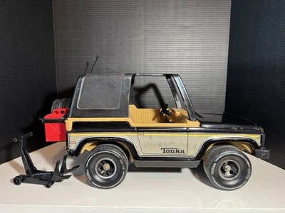 Винтажный черный/золотой блейзер Tonka 17 дюймов Jeep Bronco 70-е 835 TR все аксессуары - Изображение 1 из 4