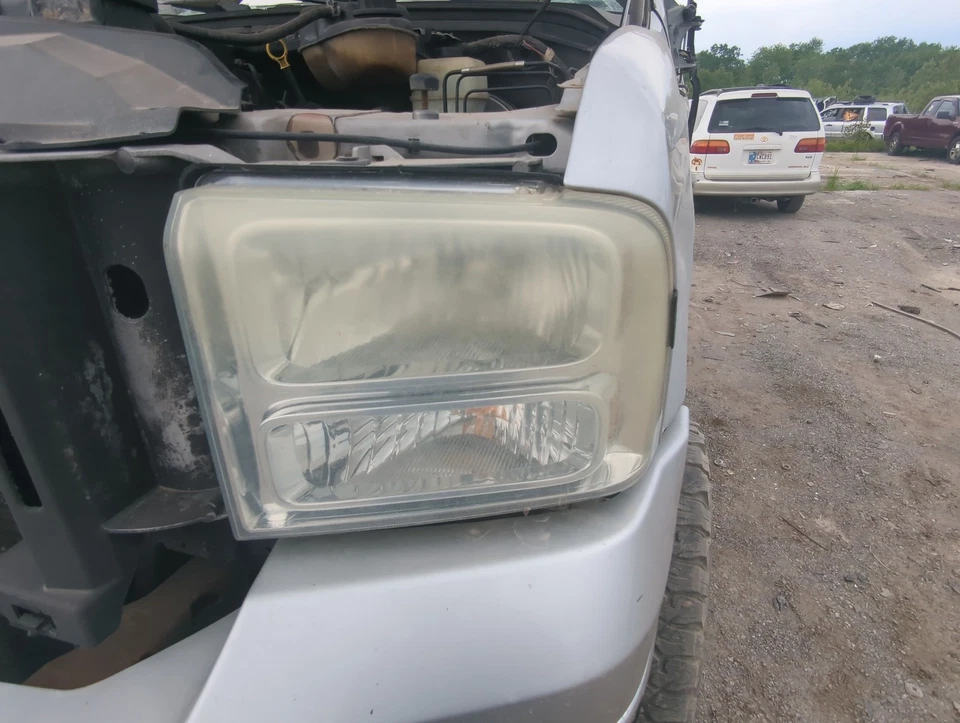 Ford F-250 Super Duty 2005-2007 conductor izquierdo OEM luz faro lámpara LZVR9 Foto 1 de 1