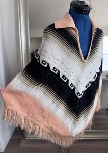 Vintage 70s 80s Fringe Boho Poncho Top Sweater ONE SIZE *FLAWS - Picture 1 of 10