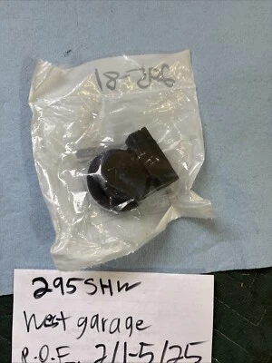 For Dodge Ram 3500 2007-2008 Mopar 68060366AA Rear Turn Signal Light Socket - Image 1 of 4