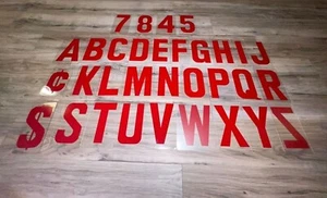 A-Z Alphabet 6" Buchstaben auf 7" KUNSTSTOFF FESTZELT SCHILD BUCHSTABEN - ROT - GEBRAUCHT - Bild 1 von 2