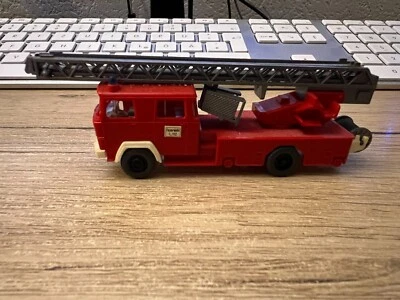 Wiking 1:87 Camion Dei Pompieri Magirus Con Scala In Buone Condizioni - Immagine 1 di 4