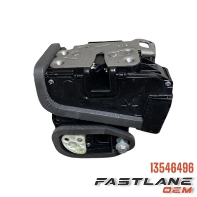 Cadillac XT5 2017-2024 montaje de pestillo de puerta nuevo OEM 13546496 Foto 1 de 4