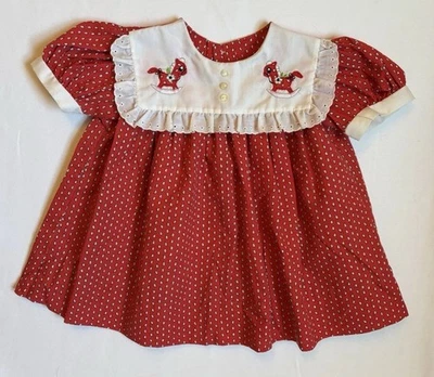 Винтажный маленький Джоуль Baby Girl красный платье с вышитыми лошадьми-качалками 18 М - Изображение 1 из 4