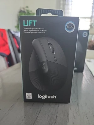 New Logitech Lift Vertical Ergonomic Mouse Brand NEW - Image 1 of 4