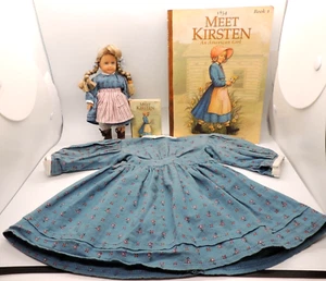 American Girl Doll Kirsten Meet lotto misto: vestito, 2 libri e mini bambola 6" - Foto 1 di 24