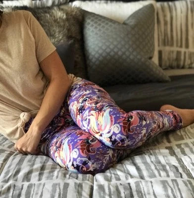 Buttery SOFT Gorgeous Paisley Floral Leggings One Size S M L Purple Paisley OS - Image 1 of 4