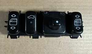 Mercedes-Benz W208 C208 CLK Switch Window Mirror A2088202910 - Picture 1 of 2