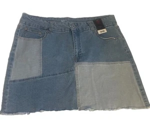 No Boundaries Size 17 Stretch Denim Patchwork A-Line Raw Edge Hem Mini Skirt Y2K - Picture 1 of 6