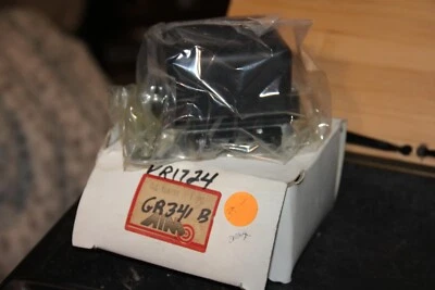 Aim VR 1724 GR341 Voltage Regulator orange dot  Ford ?? Foto 1 de 3