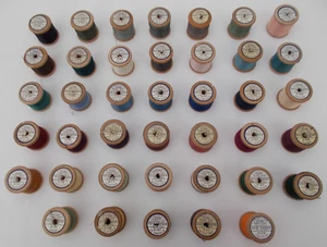 VINTAGE SYLKO WOODEN COTTON REELS - BETWEEN D100 & D199 - CHOICE OF COLOURS - Picture 1 of 119