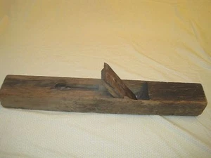 Antiguo avión de madera bloque de mano hoja cepilladora de madera herramienta de mano de colección o estante - Imagen 1 de 7