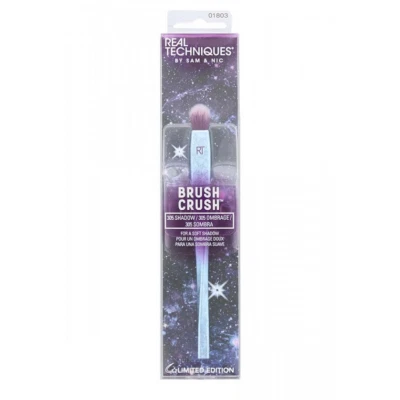 Real Techniques 305 Brush Crush Soft Shadow Brush Designed by Sam and Nic Ltd - Image 1 of 3