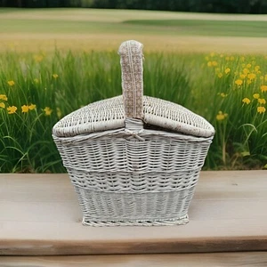 Cestino da cucito/picnic vintage in vimini bianco con coperchio incernierato - Foto 1 di 18