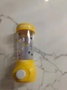 Tomy Pelican Catch Yellow Handheld Water Game New With Tag 2022 - Picture 1 of 3