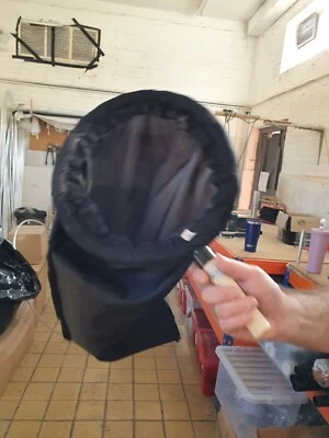 Padded Bird Catching Net 30cm Diameter 13cm Handle - Image 1 of 4