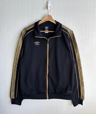 Chaqueta Umbro Para Hombre Mediana Negro Dorado Diamante Iconos Cremallera Completa Pista de Fútbol Foto 1 de 4