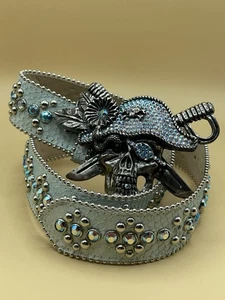 B.B. Cinturón SIMON Azul Claro PIRATA Estrás Hecho en ITALIA RARO DIFÍCIL DE ENCONTRAR Calavera Brillante - Imagen 1 de 12