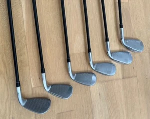 Wilson D9 Eisensatz Left Hand Graphite Schaft Flex-A - Bild 1 von 6