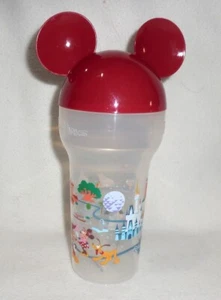 :: Bicchiere tazza DISNEY PARKS Attrazioni Giostre con coperchio orecchie di Topolino :: - Foto 1 di 5
