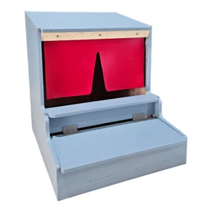 Rollaway Chicken Nesting Box: Easy Clean, Ideal for Coop & Hutch / Poultry - Picture 1 of 16