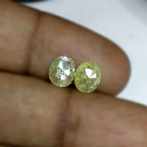 Coppia ovale 2,03 ct fantasia giallo chiaro non trattata terra naturale estratta diamante sfuso - Foto 1 di 2
