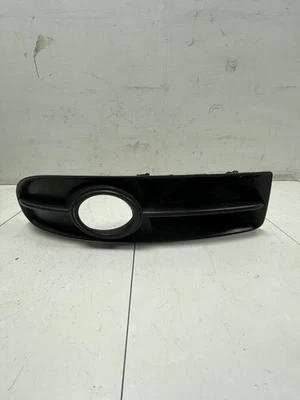 Audi A4 2007 sedán delantero derecho faros antiniebla moldura OEM+ Foto 1 de 4