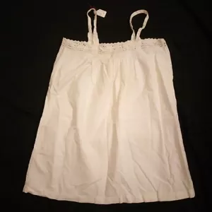 Chemise de nuit ancienne avec dentelles et aux initiales DL - Picture 1 of 6