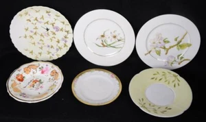 (6) LOTTO MISTO CIOTOLE, PIATTINI E PIATTI PANE vintage floreale e foglia multicolore - Foto 1 di 4