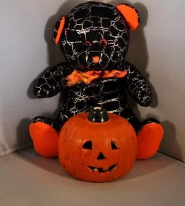SUGAR LOAF SPIDER WEB HALLOWEEN TEDDY BEAR W/BOW TIE & CERAMIC PUMPKIN - Picture 1 of 1