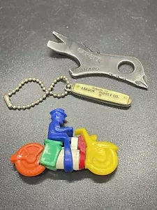 Vintage PLASTIC Take Apart HI WAY PATROL KEYCHAIN PUZZLE MOTORCYCLE + BONUS - Picture 1 of 8