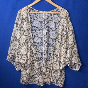 Kimono American Eagle marrón floral manga 3/4 transparente frente abierto mediano - Imagen 1 de 6
