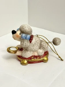 Caniche francés gris perro adorno de Navidad cabeza bobble meneando cola - Imagen 1 de 10