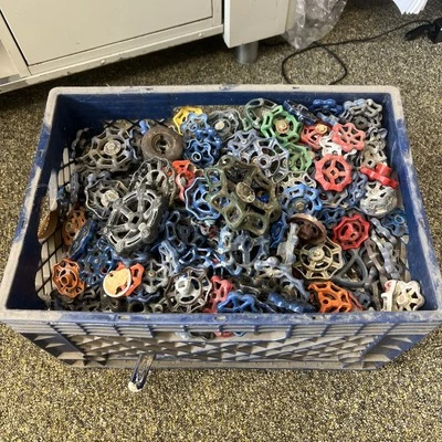 Perillas de grifo de metal vintage sin buscar de más de 50 libras mango de válvula grifo STEAMPUNK  Foto 1 de 4